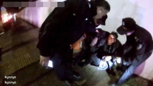 吃瓜群众偷拍系列视频大全,揭秘吃瓜群众捕捉的瞬间精彩瞬间